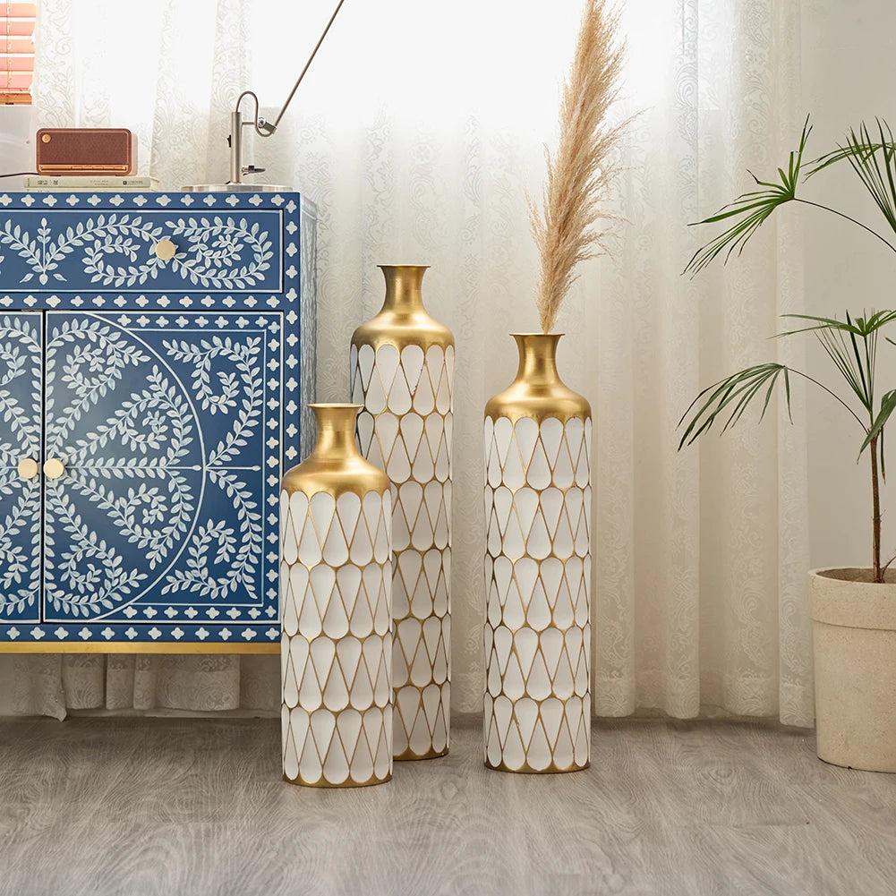 TWISTER.CK Floor Vase 3-Piece Modern Metal Decoration Set