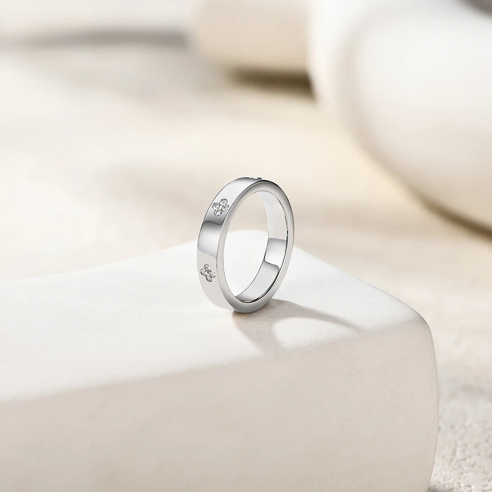 ATTAGEMS Moissanite Ring S925 Sterling Silver Round Cut