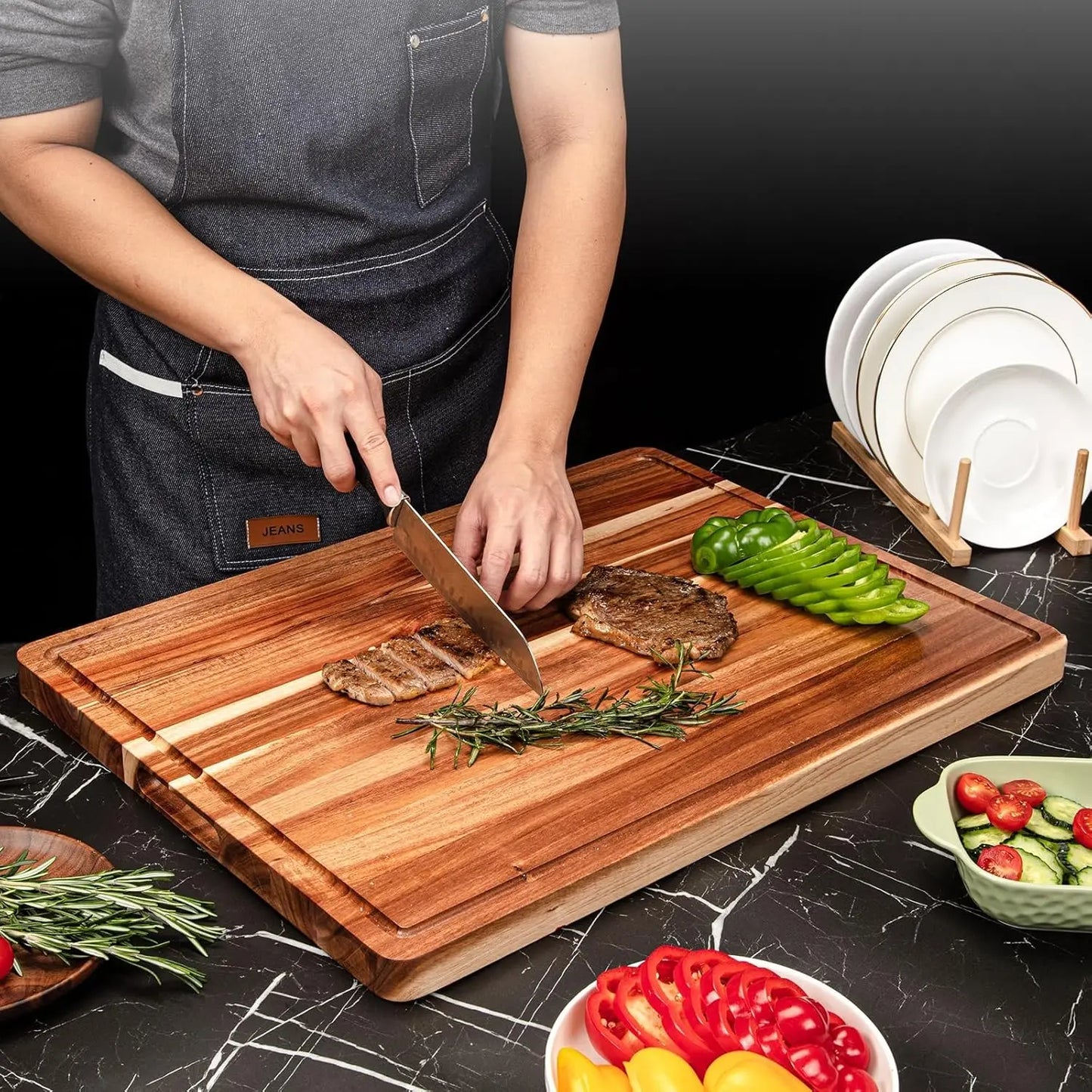 TWISTER.CK Wood Cutting Board With Juice Groove And Reversible Design