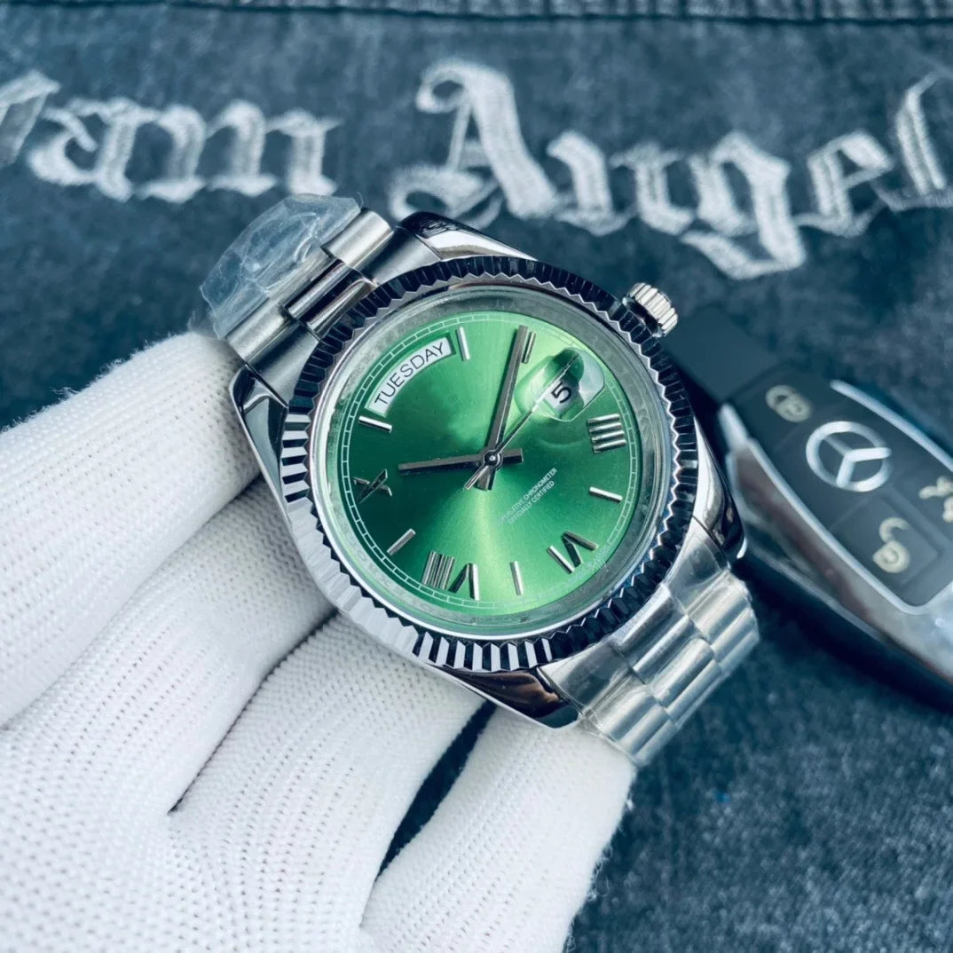 Mens Quartz Watch With Sapphire Glass Date Display