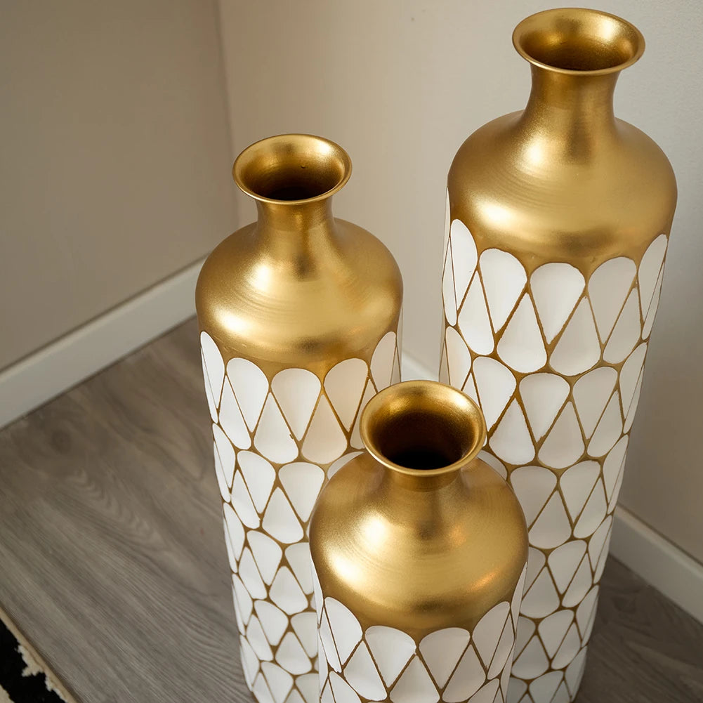 TWISTER.CK Floor Vase 3-Piece Modern Metal Decoration Set
