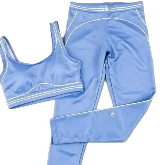 Slim Fit Workout Set With Stretch Fabric And Graphic Design