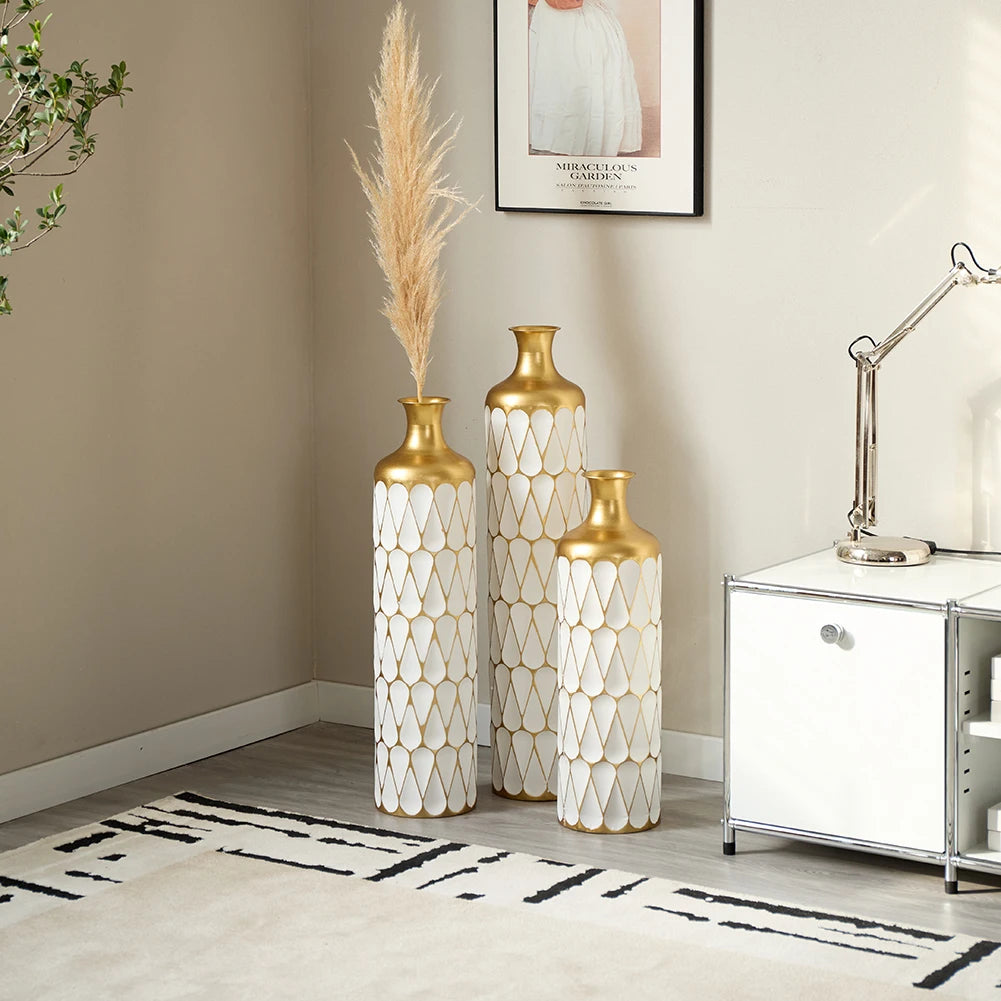 TWISTER.CK Floor Vase 3-Piece Modern Metal Decoration Set